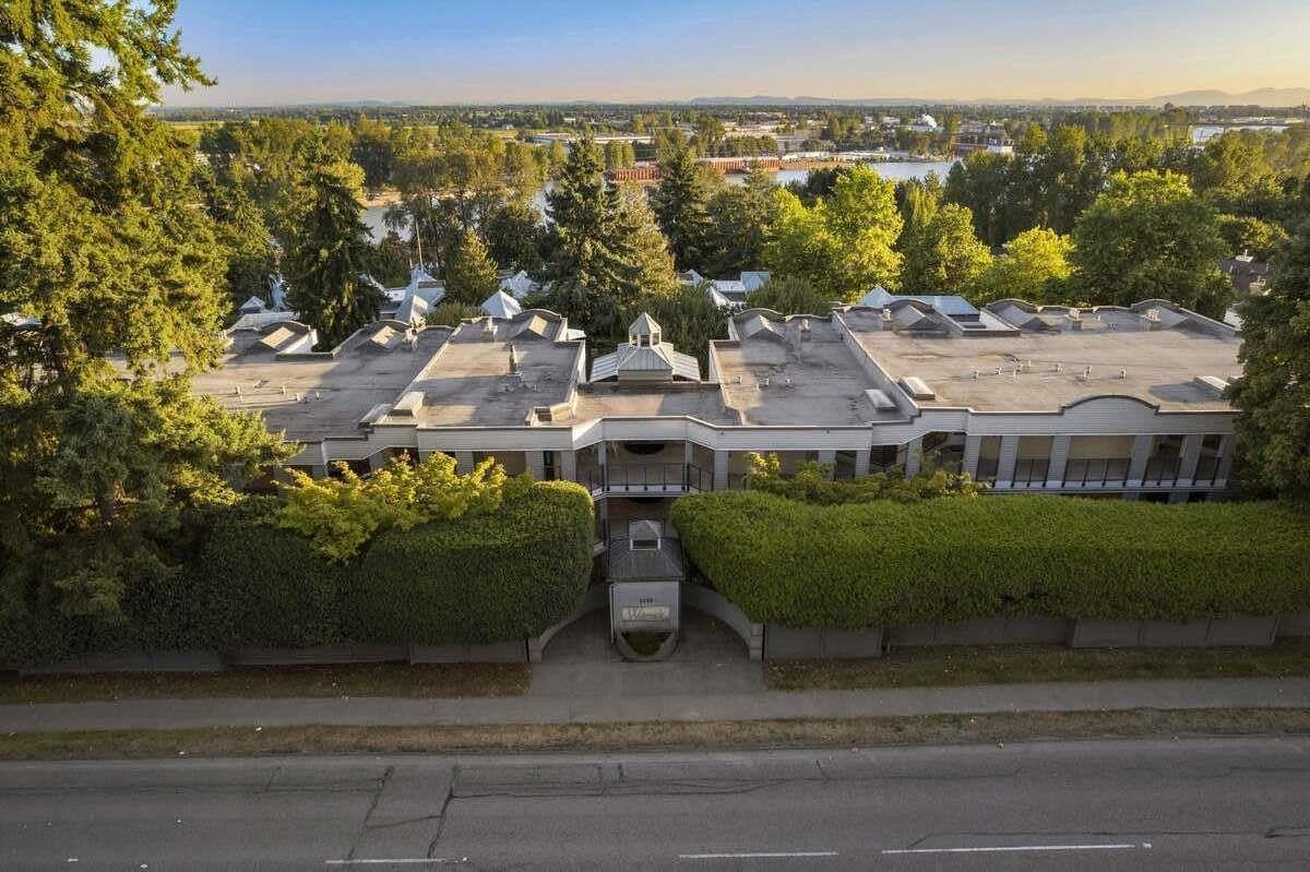 Fitness Center Photo Near 202 2250 SE Marine Drive, Vancouver, BC