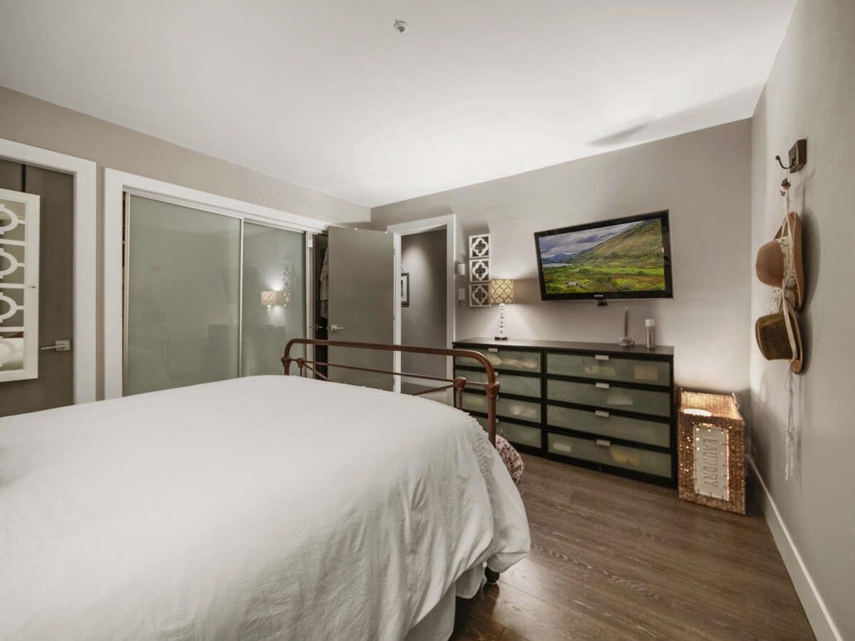 Office / Den Photo of 202 2250 SE Marine Drive, Vancouver, BC