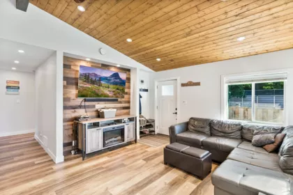 Basement Recreation Room Photo of 35218 Sward Road, Mission, BC