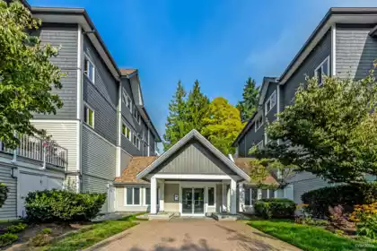217 9626 148 Street, Surrey, BC, Surrey — Apartment/Condo for sale