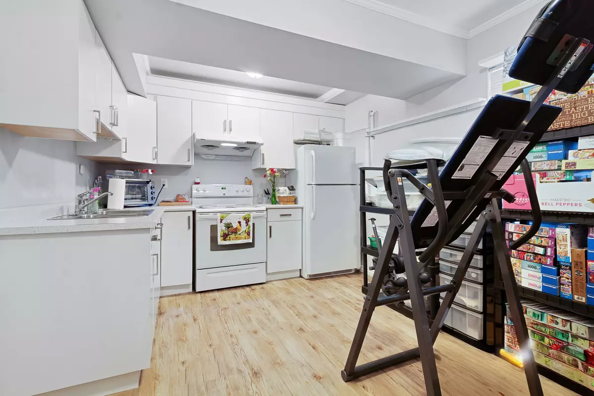 Basement Recreation Room Photo of 35055 Kootenay Drive, Abbotsford, BC