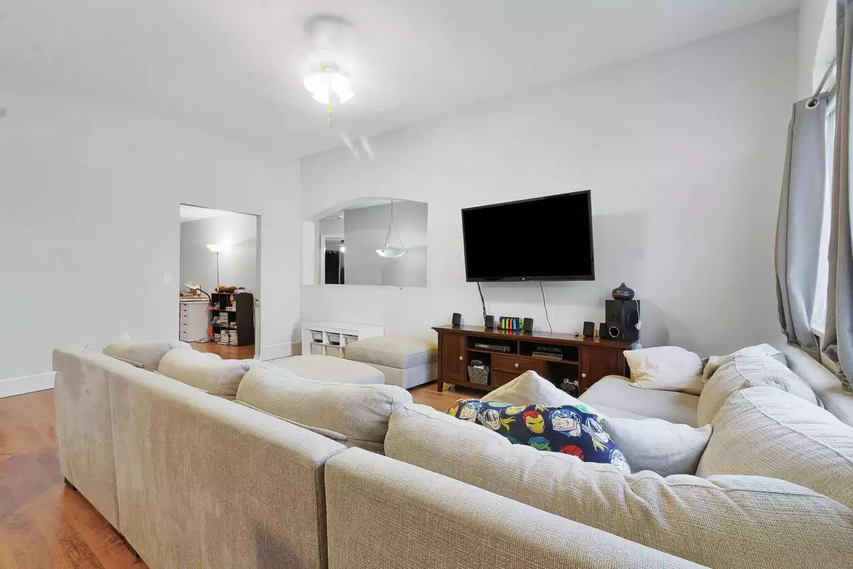 Dining Area Photo of 35055 Kootenay Drive, Abbotsford, BC