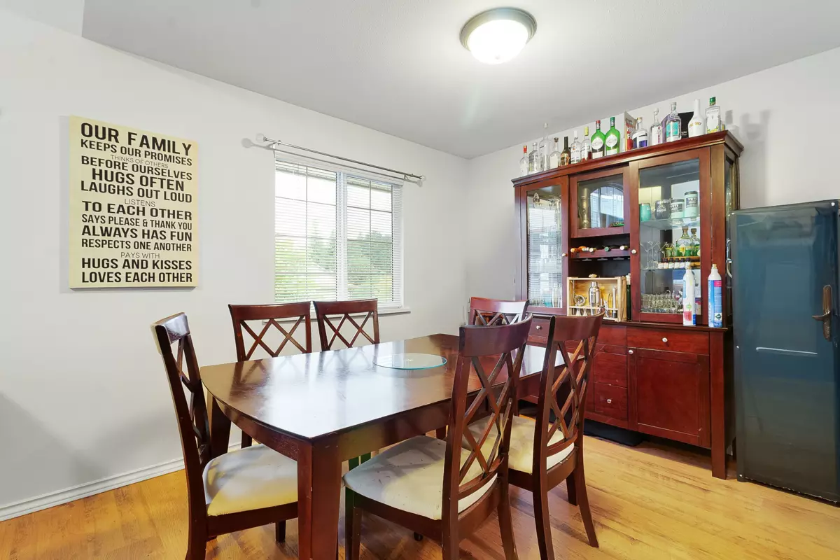 Kitchen Photo of 35055 Kootenay Drive, Abbotsford, BC