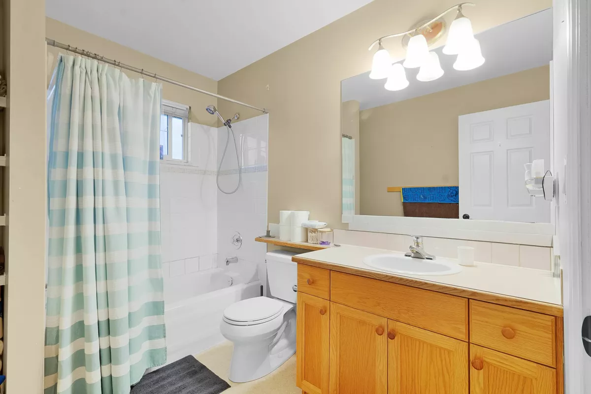 Powder Room Photo of 35055 Kootenay Drive, Abbotsford, BC