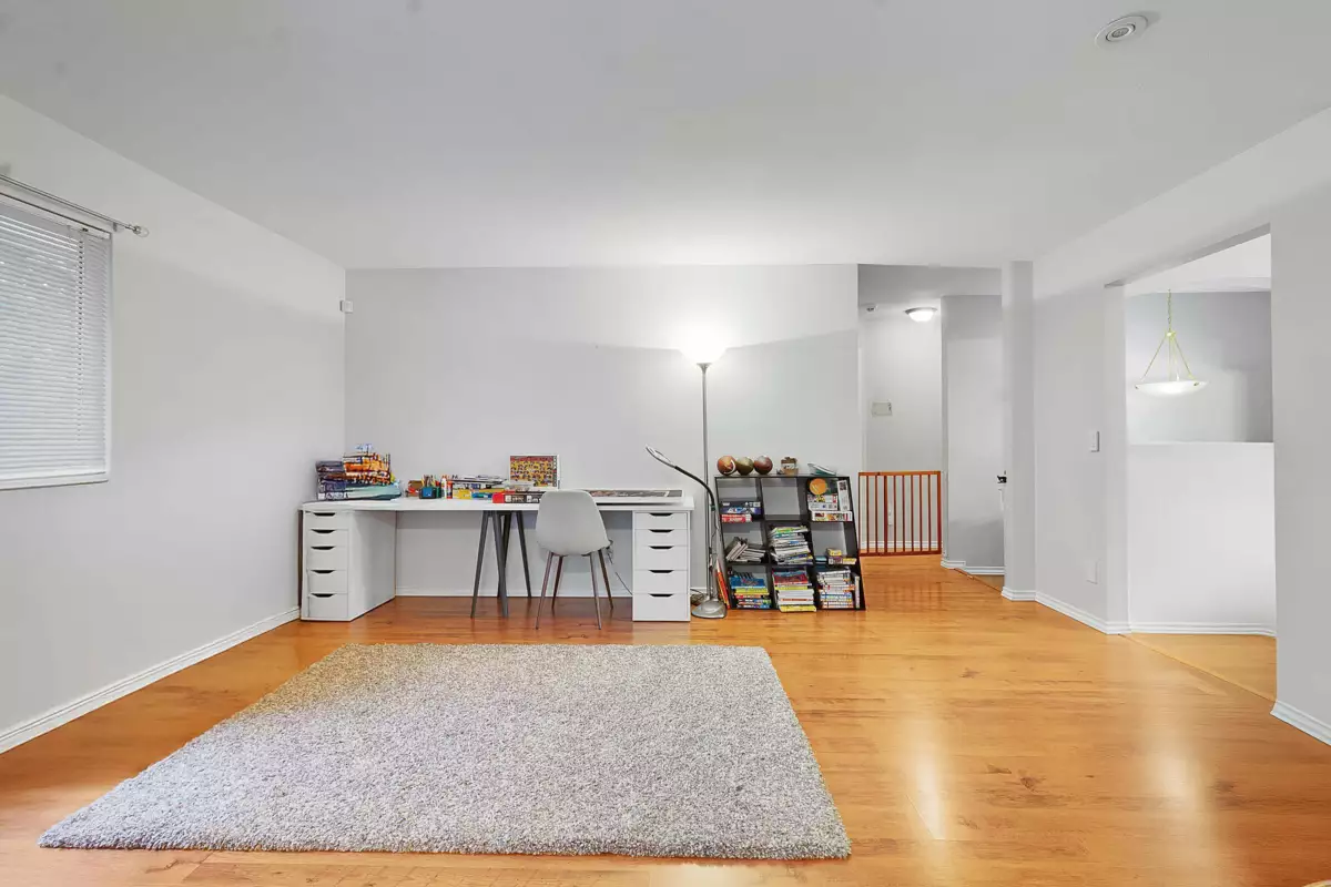 Primary Bathroom Photo of 35055 Kootenay Drive, Abbotsford, BC
