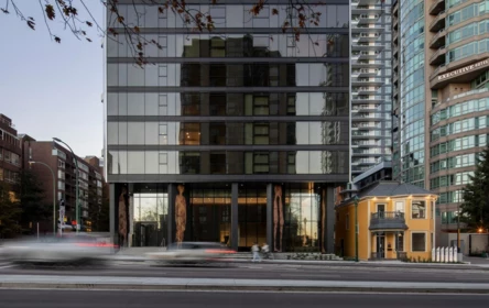 2404 889 Pacific Street, Vancouver, BC