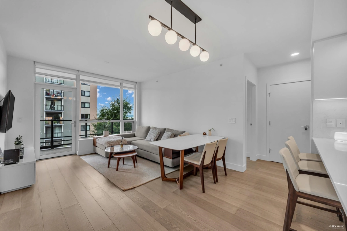 Kitchen Photo of 308 177 W 3rd Street, North Vancouver, BC