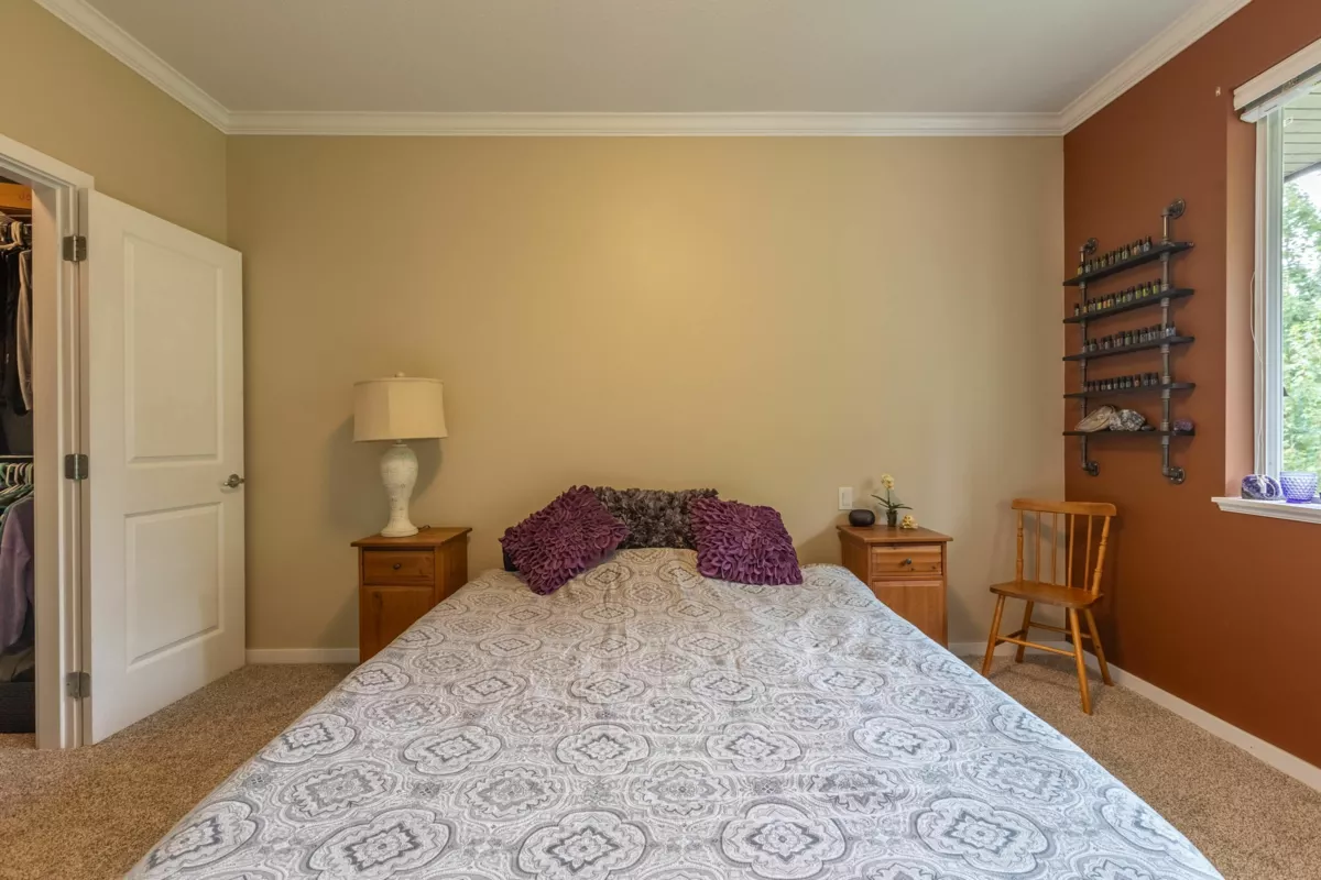 Laundry Room Photo of 410 2038 Sandalwood Crescent, Abbotsford, BC