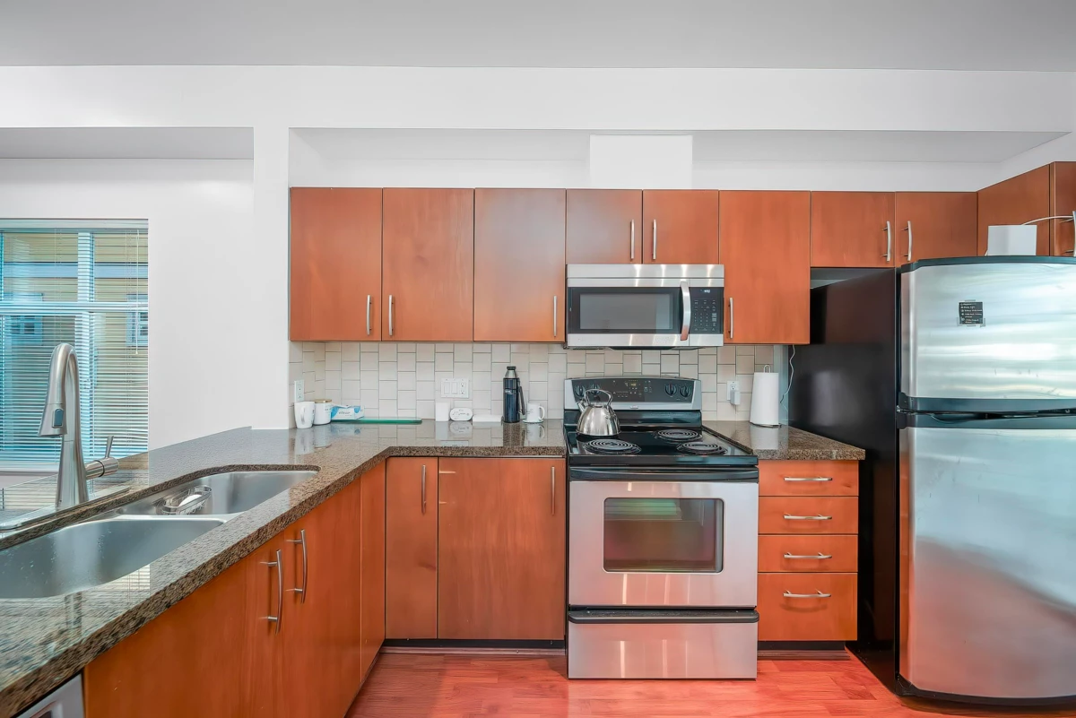 Entry Foyer Photo of 68 935 Ewen Avenue, New Westminster, BC