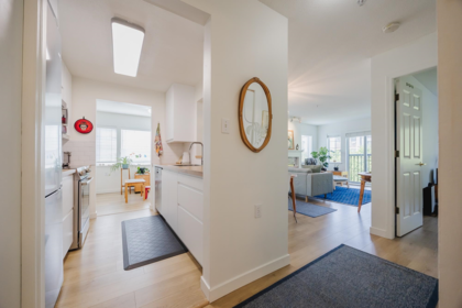 302 55 Blackberry Drive, New Westminster, BC, New Westminster — Apartment/Condo for sale