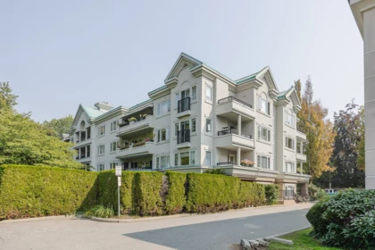 302 55 Blackberry Drive, New Westminster, BC, New Westminster — Apartment/Condo for sale