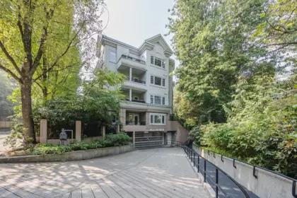 302 55 Blackberry Drive, New Westminster, BC, New Westminster — Apartment/Condo for sale
