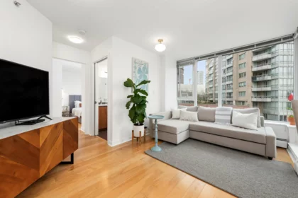707 58 Keefer Place, Vancouver, BC, Vancouver — Apartment/Condo for sale