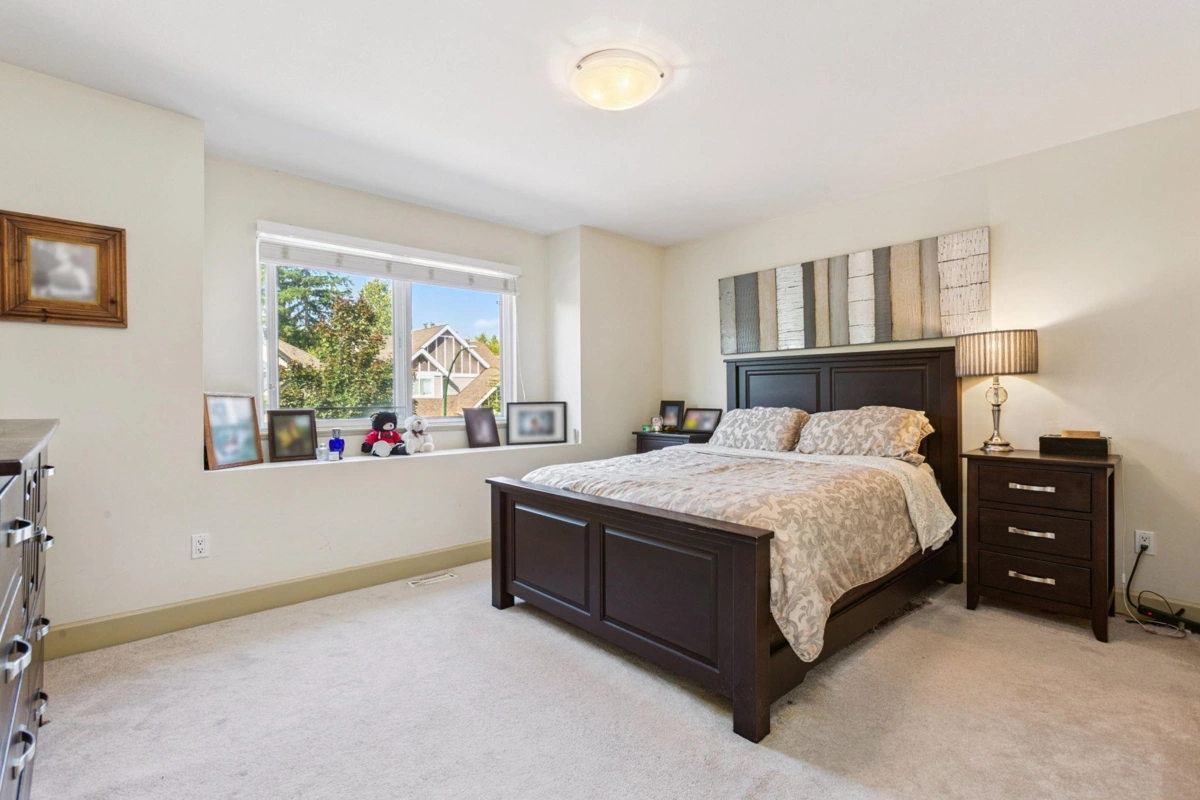 Backyard Photo of 19358 73b Avenue, Surrey, BC