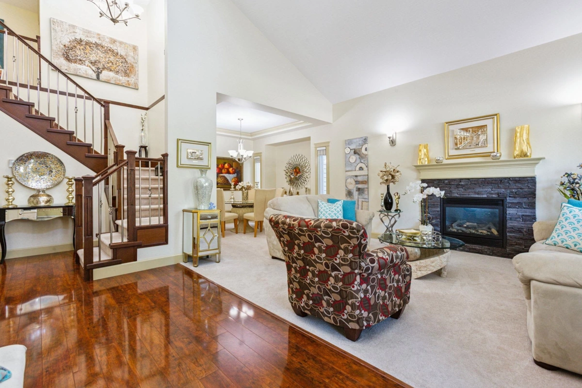 Kitchen Island Photo of 19358 73b Avenue, Surrey, BC