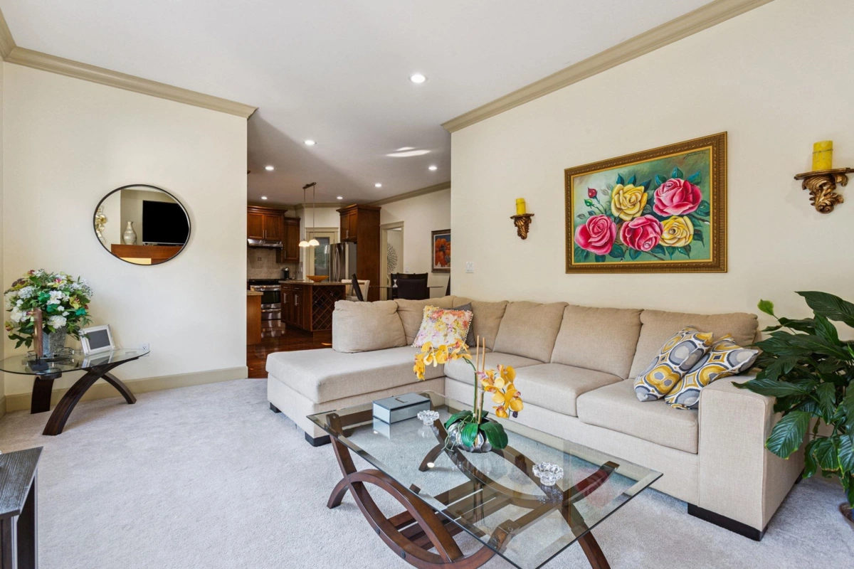 Mudroom Photo of 19358 73b Avenue, Surrey, BC