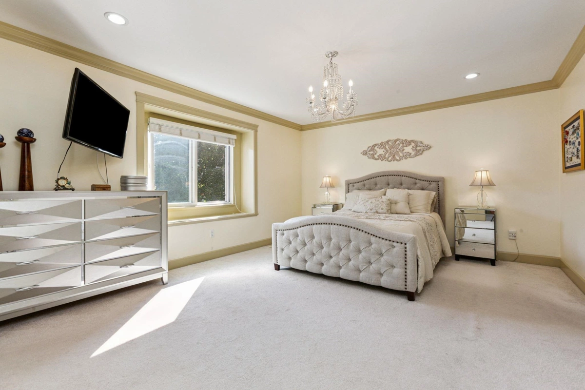 Staircase Photo of 19358 73b Avenue, Surrey, BC