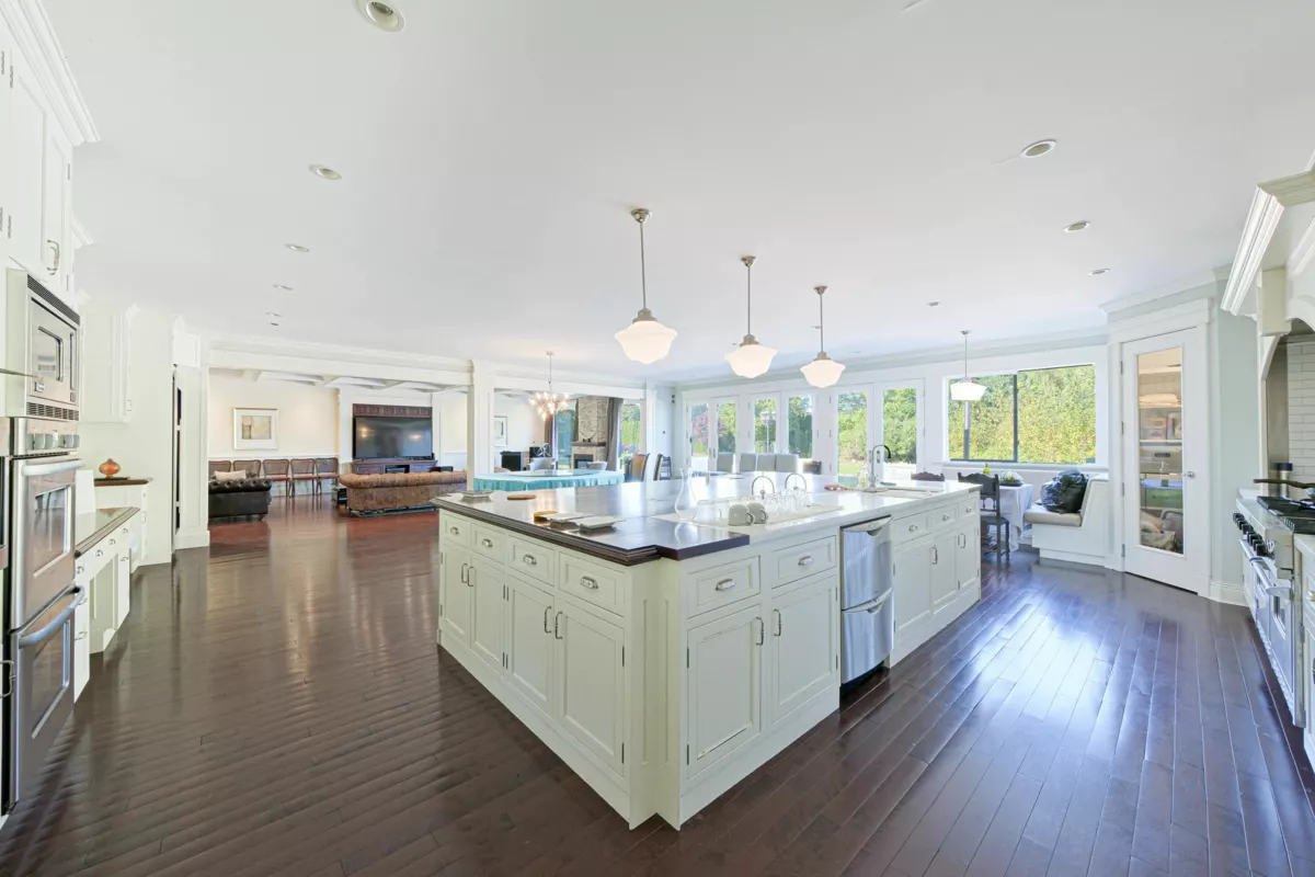 Basement Recreation Room Photo of 12900 Gilbert Road, Richmond, BC