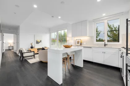 Kitchen Photo of 404 2096 W 47th Avenue, Vancouver, BC