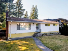 692 Blue Mountain Street, Coquitlam, BC