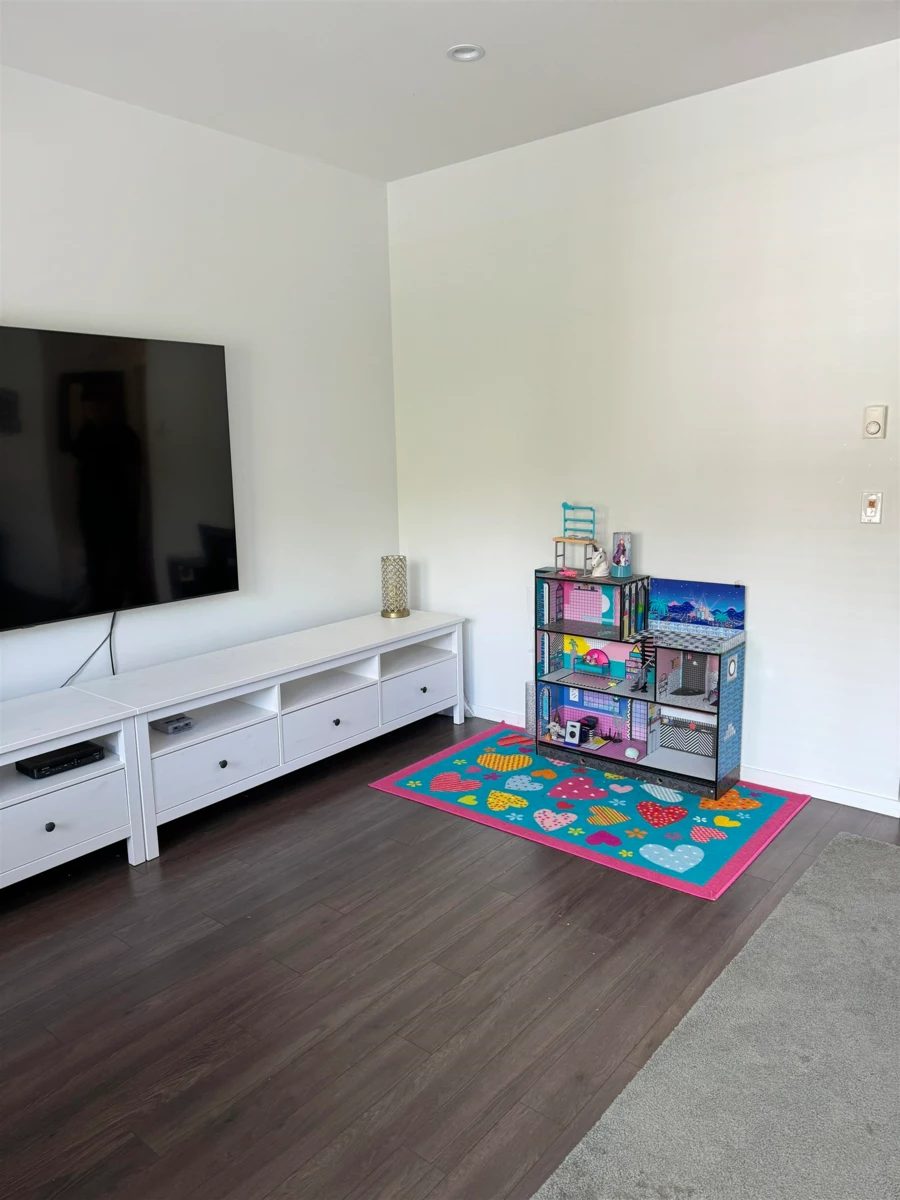Kitchen Island Photo of 47 6895 188 Street, Surrey, BC