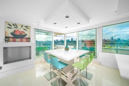 Dining Area Photo of 606 1288 Marinaside Crescent, Vancouver, BC
