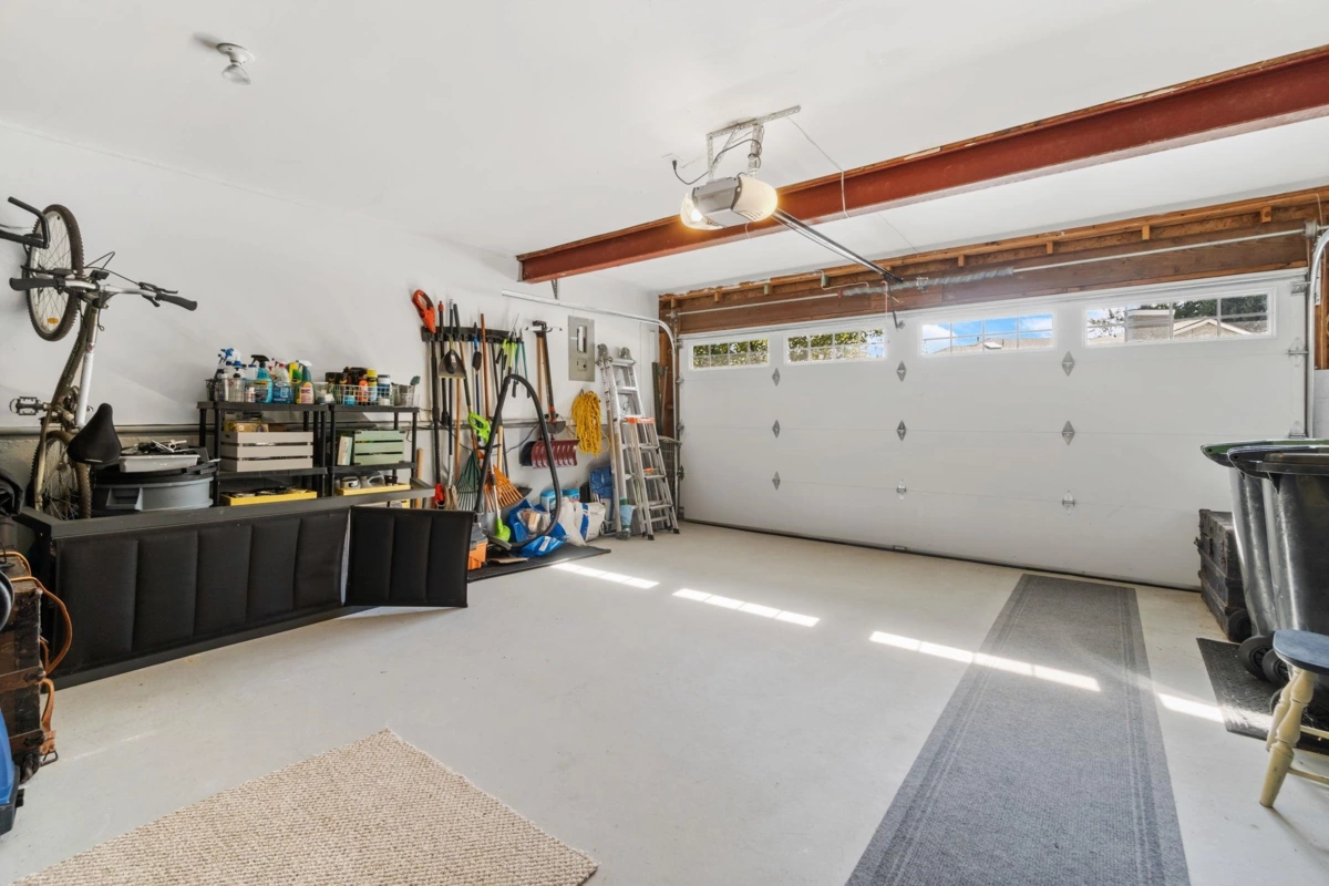 Backyard Photo of 2939 Cliffrose Crescent, Coquitlam, BC