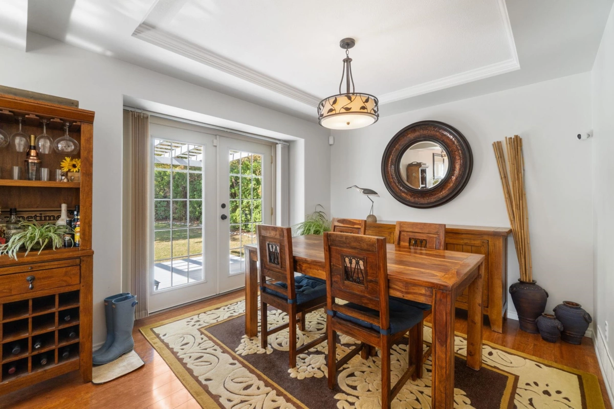 Kitchen Island Photo of 2939 Cliffrose Crescent, Coquitlam, BC