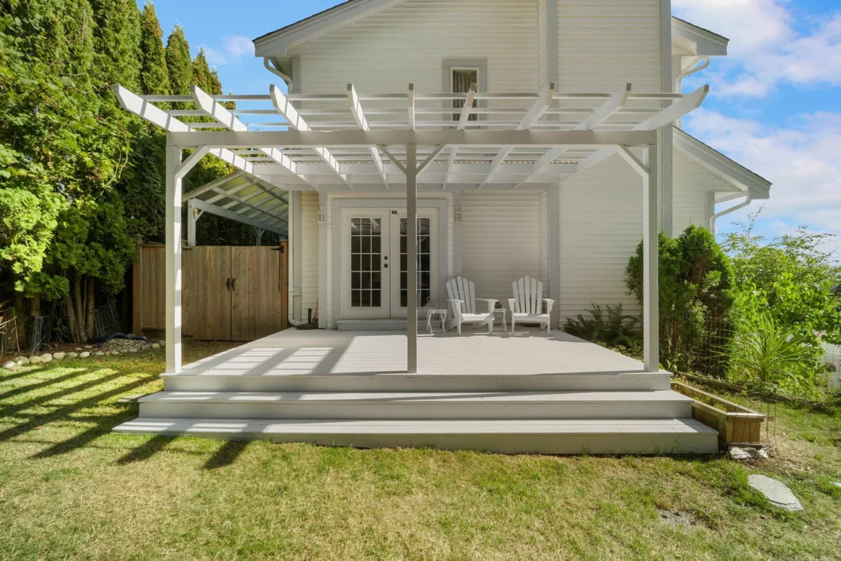 Living Room Photo of 2939 Cliffrose Crescent, Coquitlam, BC