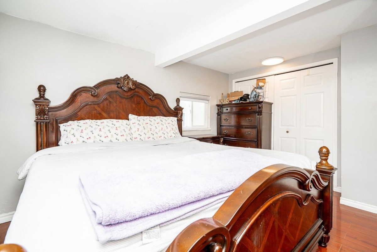 Bedroom 2 Photo of 13466 98b Avenue, Surrey, BC