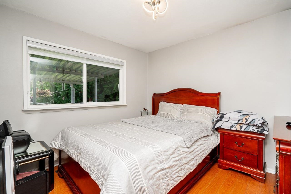 Bedroom 4 Photo of 13466 98b Avenue, Surrey, BC