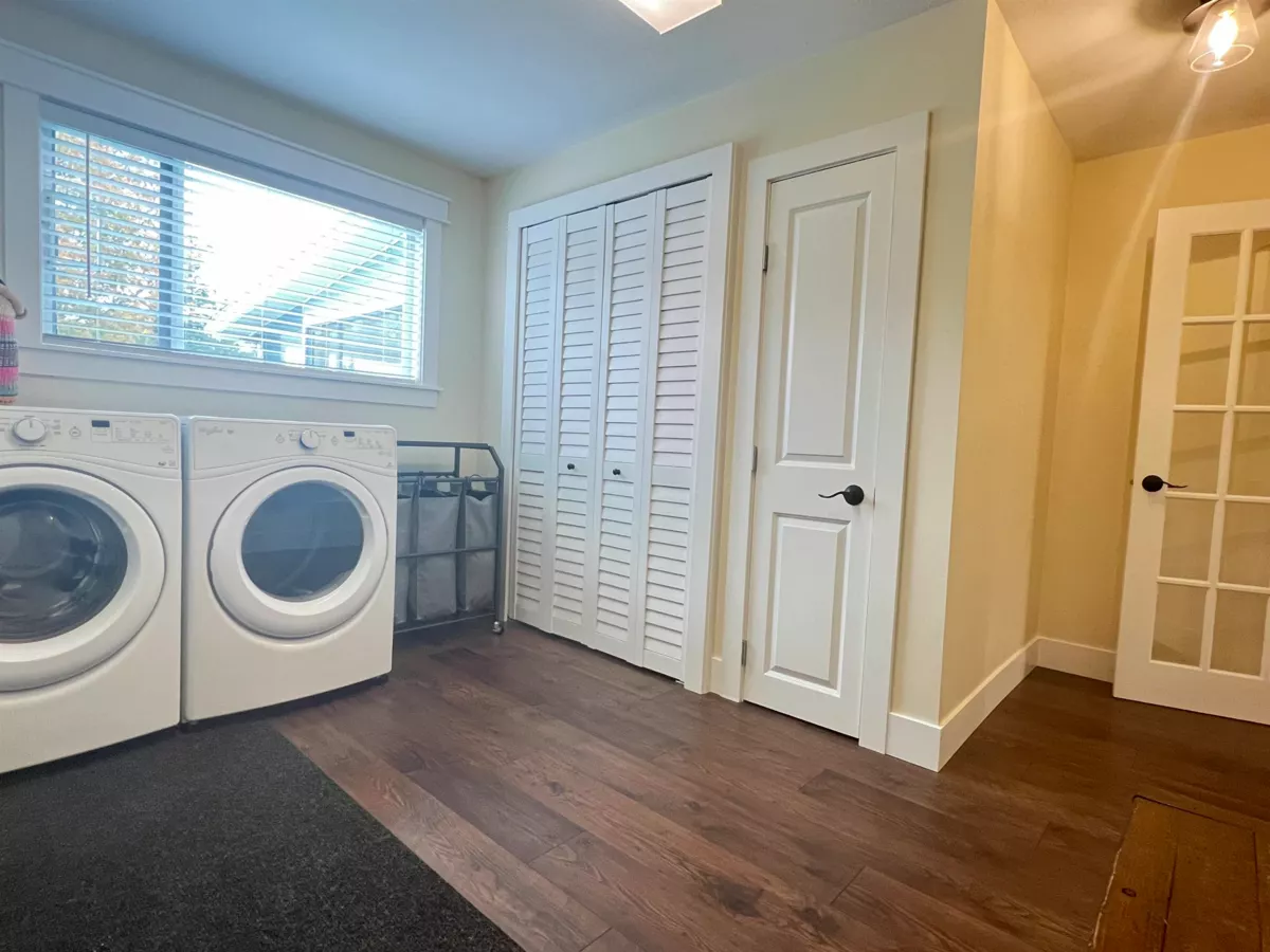 Garage Interior Photo of 35107 Mcewen Avenue, Mission, BC