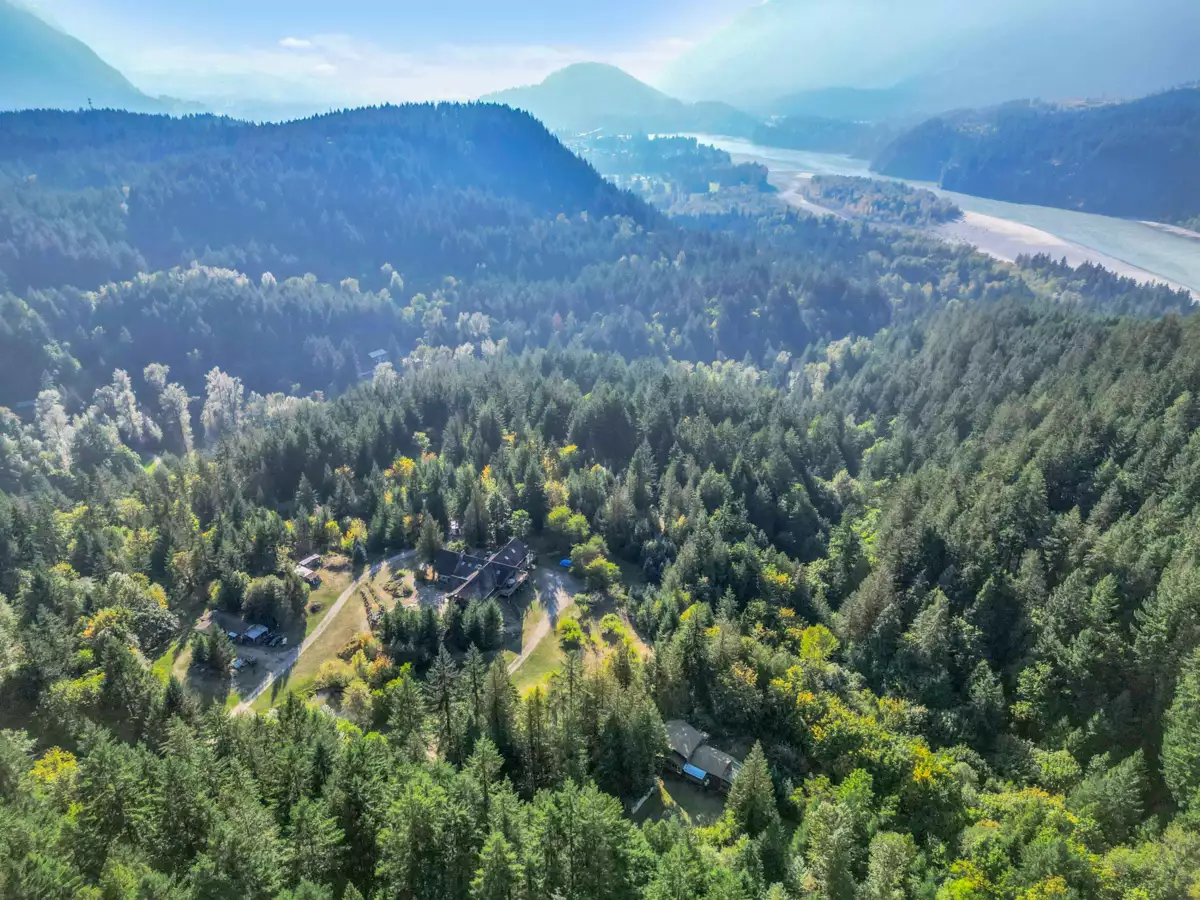 Community Amenities Photo (Clubhouse) of 21800 Union Bar Road, Hope, BC