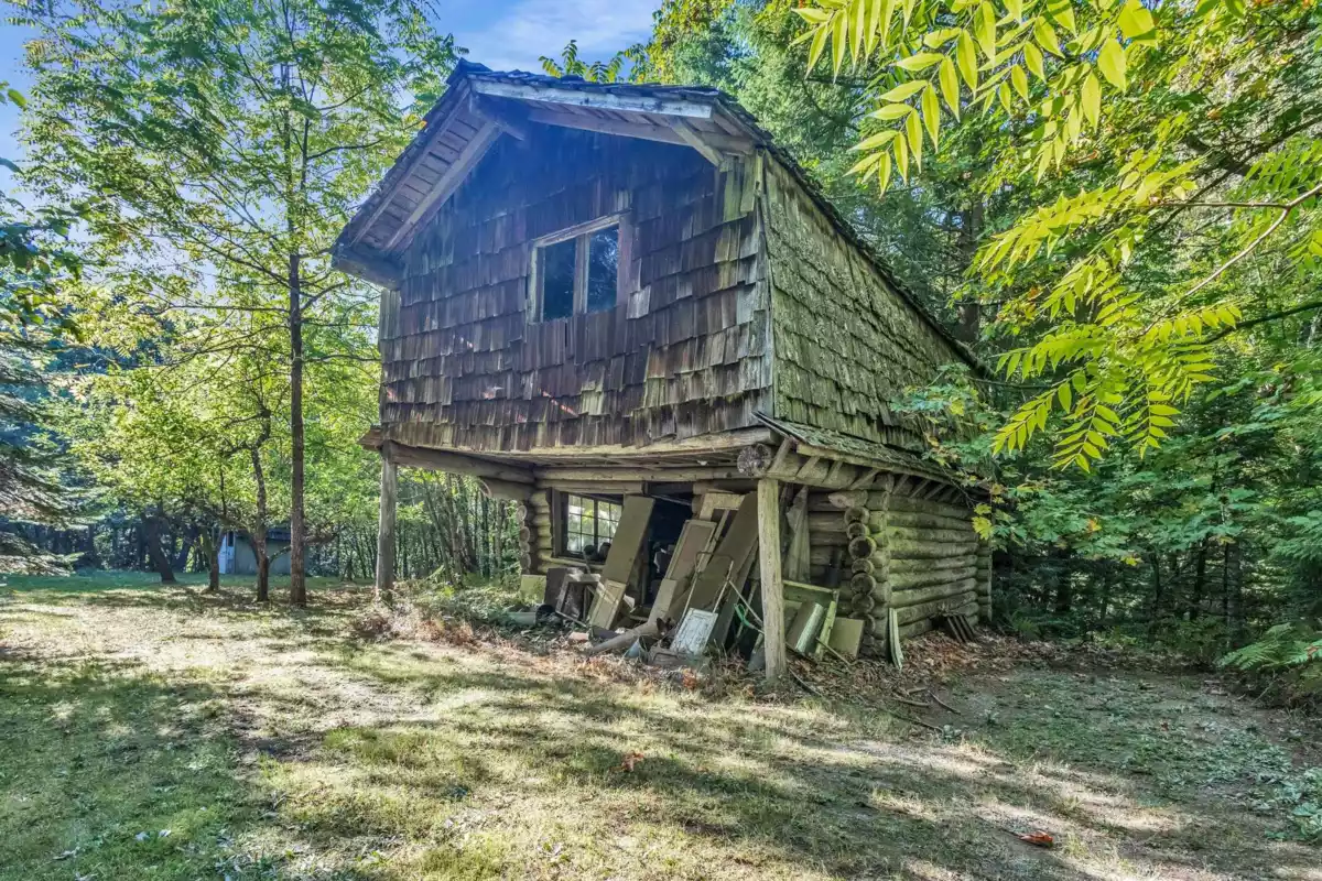 Hot Tub / Spa Photo of 21800 Union Bar Road, Hope, BC