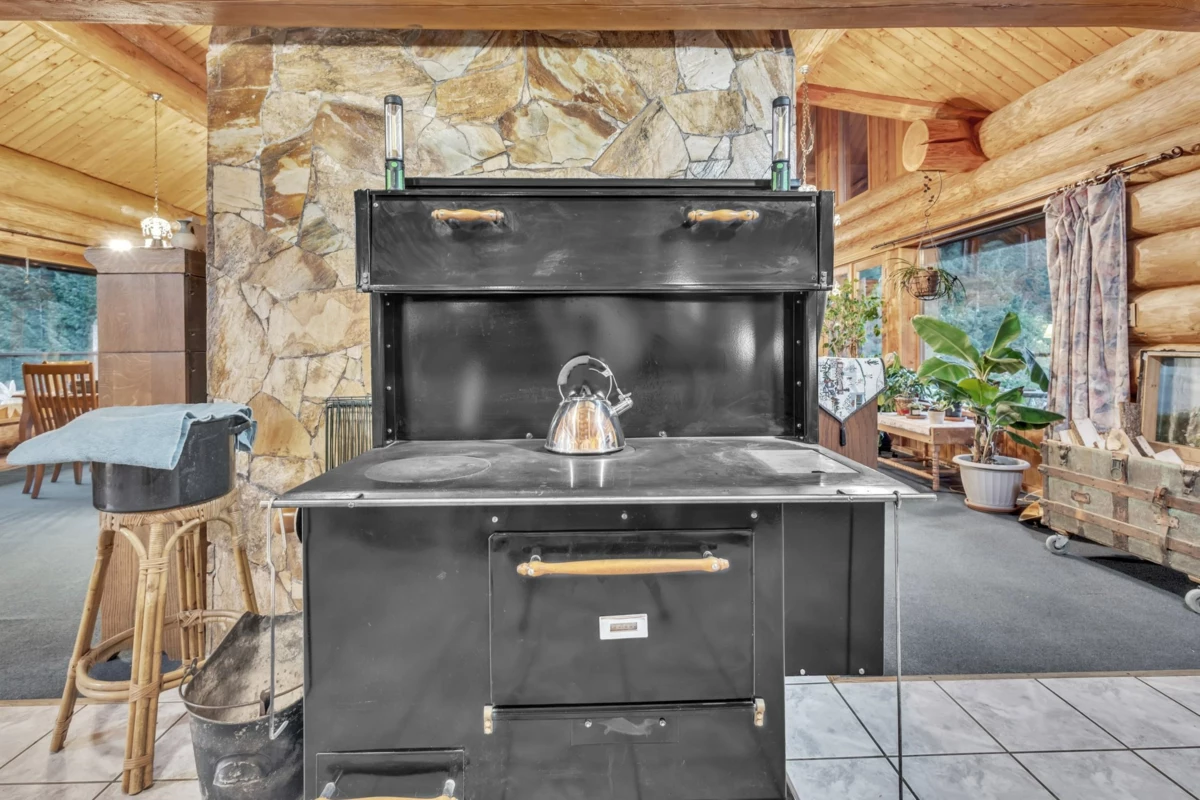 Loft / Bonus Room Photo of 21800 Union Bar Road, Hope, BC