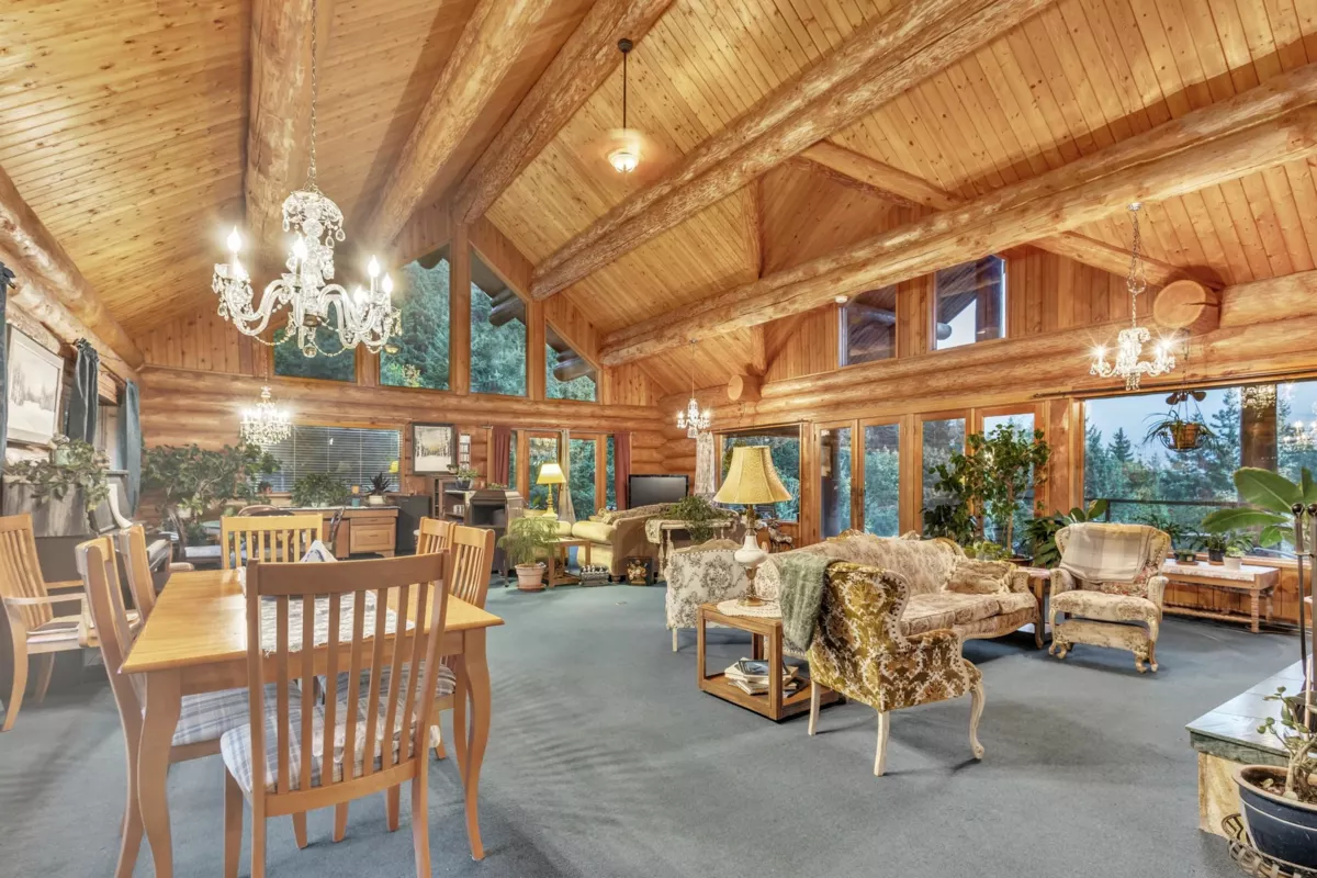 Primary Bathroom Photo of 21800 Union Bar Road, Hope, BC