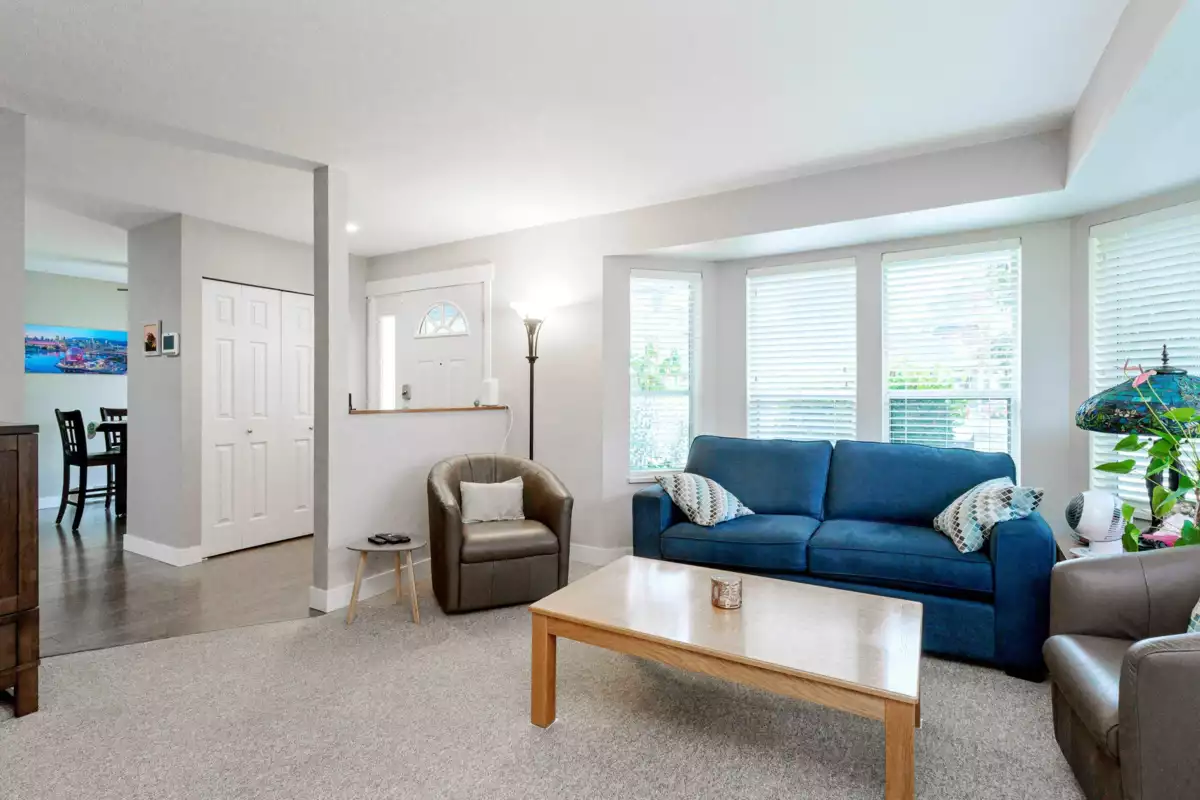 Kitchen Photo of 44 20554 118 Avenue, Maple Ridge, BC