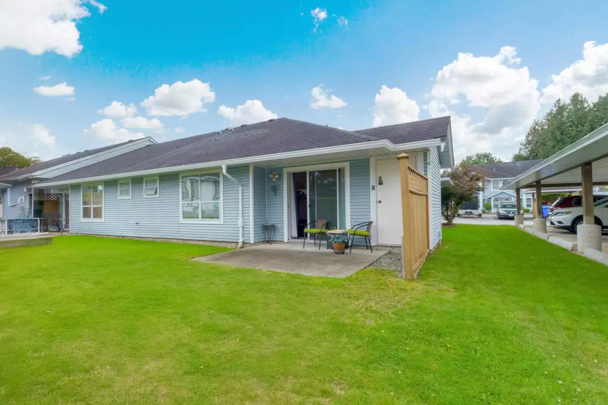 Staircase Photo of 44 20554 118 Avenue, Maple Ridge, BC