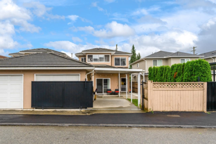 Backyard Photo of 7119 10th Avenue, Burnaby, BC