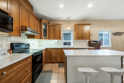Breakfast Nook Photo of 7119 10th Avenue, Burnaby, BC
