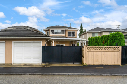 Outdoor Deck Photo of 7119 10th Avenue, Burnaby, BC