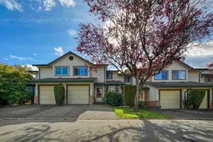 21 8863 216 Street, Langley, BC, Langley — 3 bed townhouse for sale