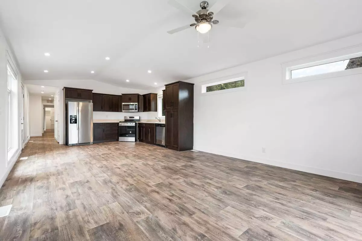 Guest Bathroom Photo of 14 6035 Vedder Road, Chilliwack, BC