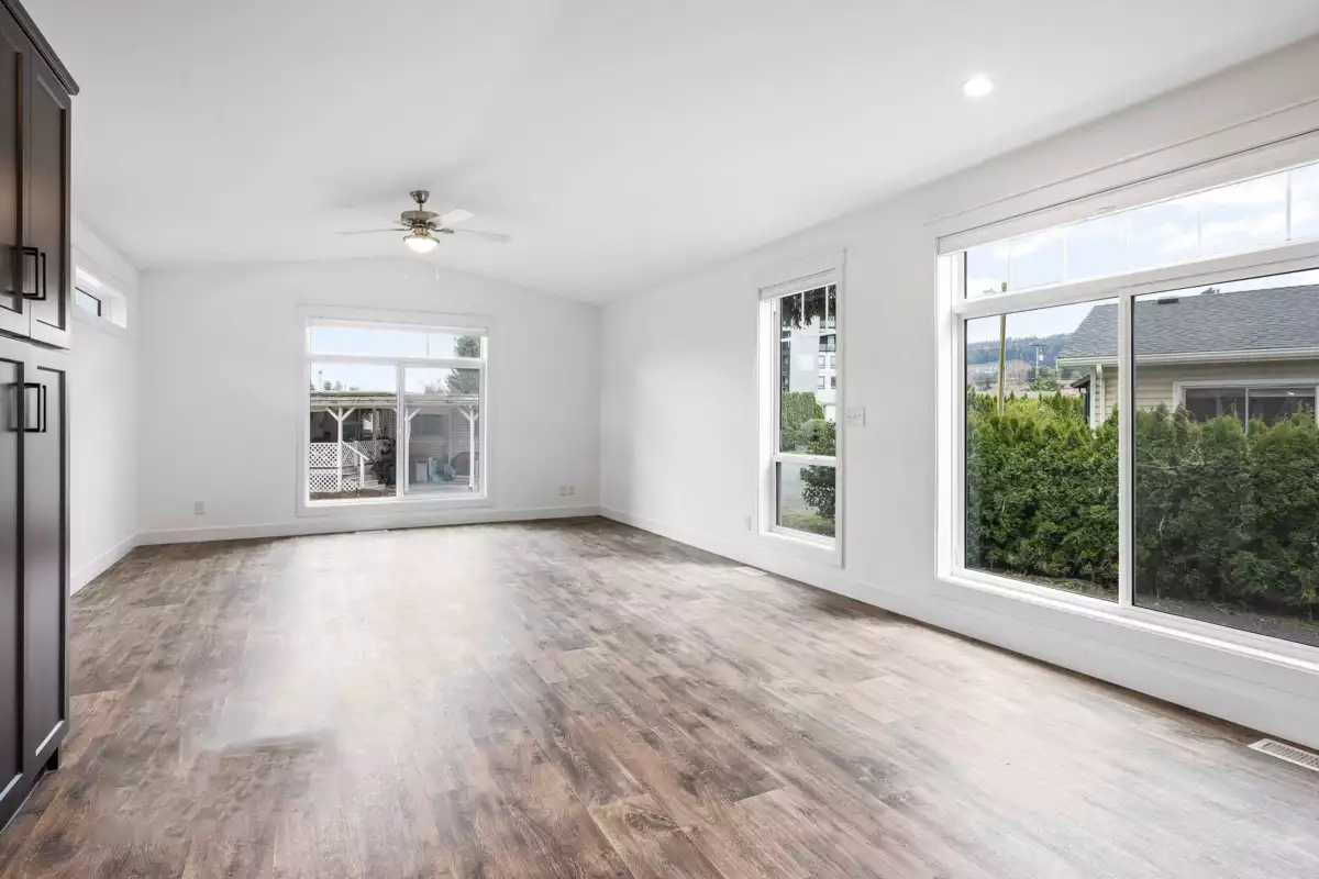 Primary Bathroom Photo of 14 6035 Vedder Road, Chilliwack, BC