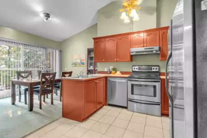 212 9072 Fleetwood Way, Surrey, BC, Surrey — Townhouse for sale