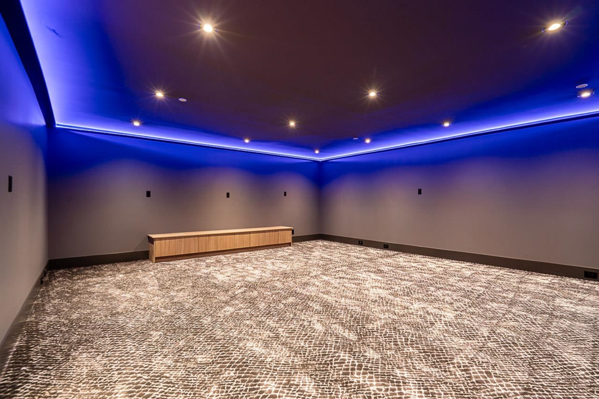 Garage Interior Photo of 1232 Parker Street, White Rock, BC