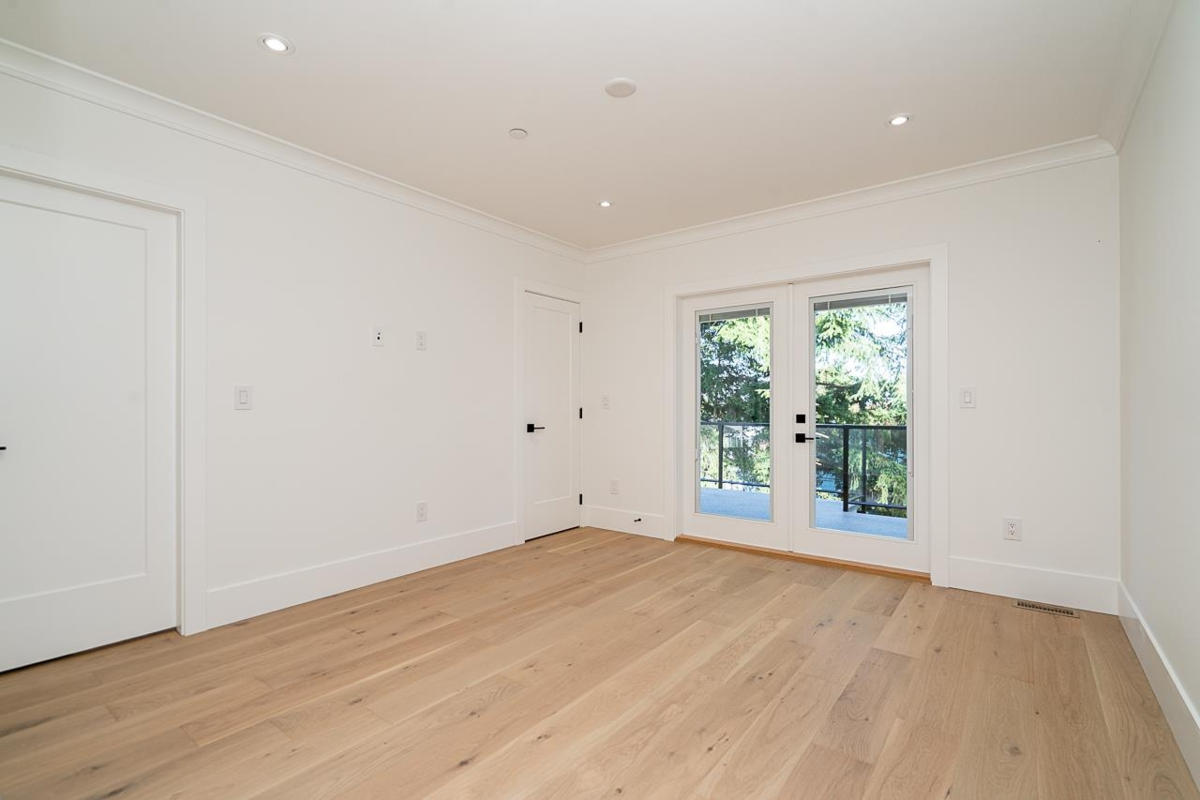 Laundry Room Photo of 1232 Parker Street, White Rock, BC