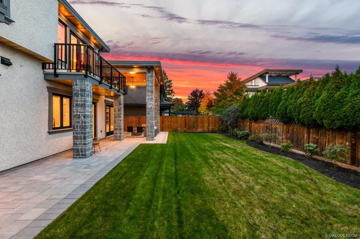 Fitness Center Photo Near 9531 Kirkmond Crescent, Richmond, BC