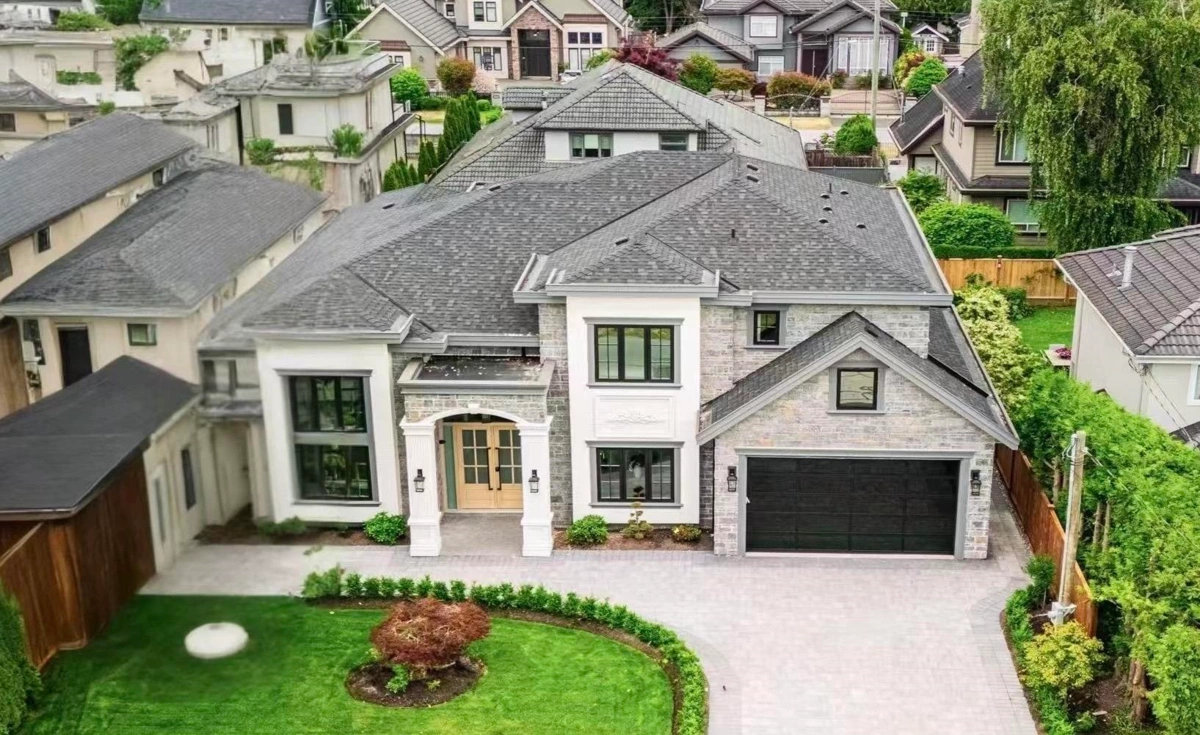 Living Room Photo of 9531 Kirkmond Crescent, Richmond, BC