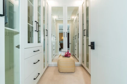 Hallway Photo of 9531 Kirkmond Crescent, Richmond, BC